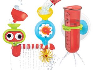 Yookidoo Baby Bath Toy - Spin 'N' Sprinkle Water Lab - Spinning Gear and Googly Eyes for Toddler or Baby Bath Time Sensory Development - Attaches to Any Size Tub Wall (1-3 Years)